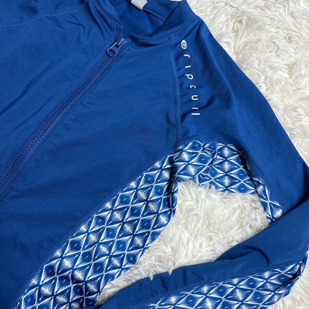 RipCurl Womens XS Rashguard